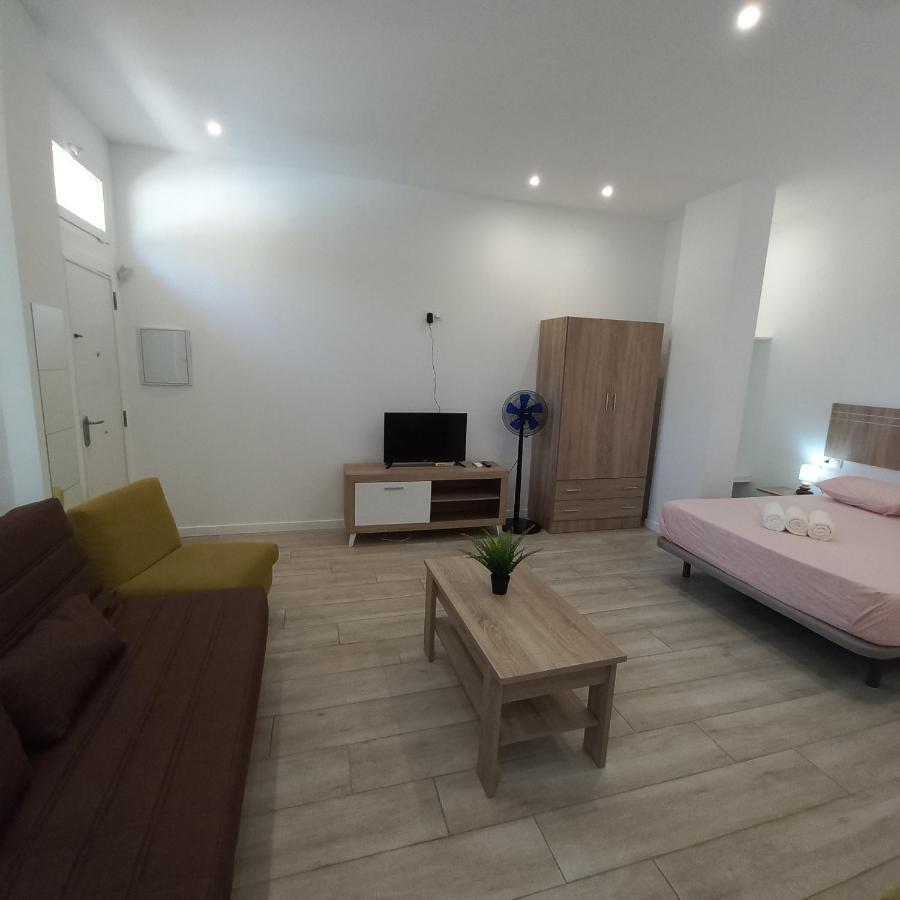 Malaga Velarde Center 3 Daire Dış mekan fotoğraf