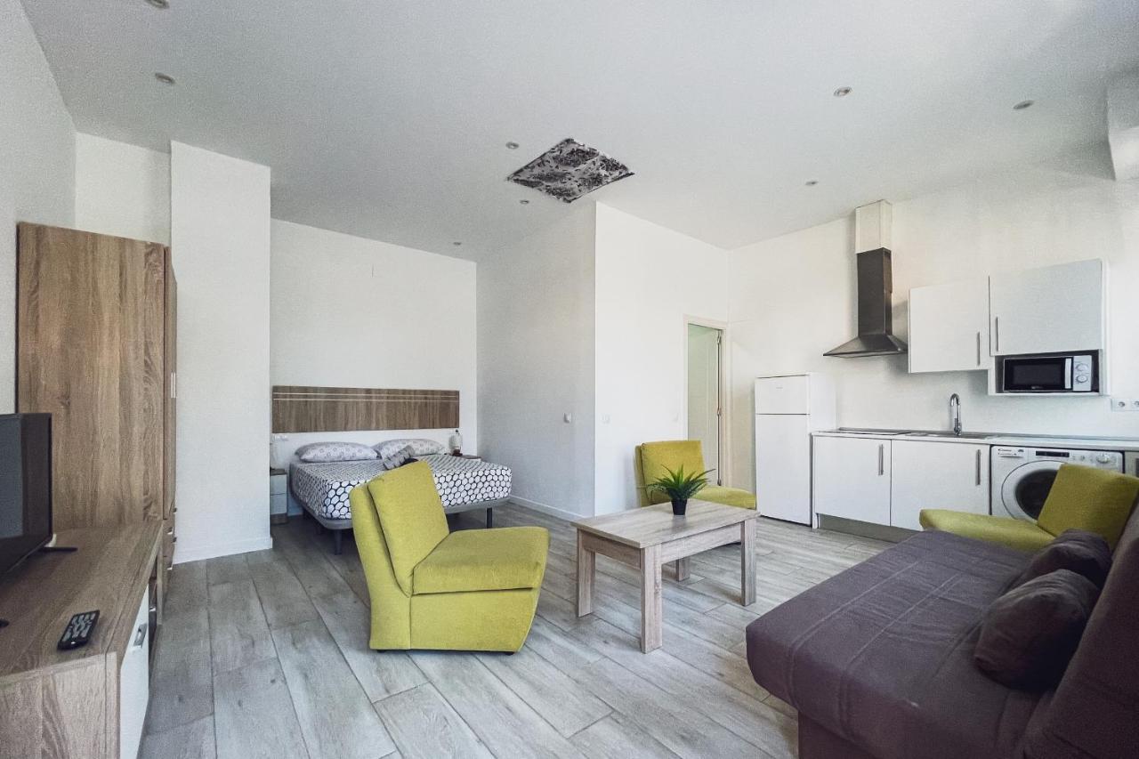 Malaga Velarde Center 3 Daire Dış mekan fotoğraf